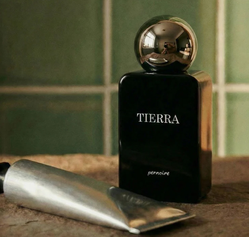 Pernoire fragrance collection showcase