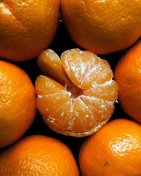 Top notes visual: Bergamot,Lemon,Mandarin Orange,Pink Pepper