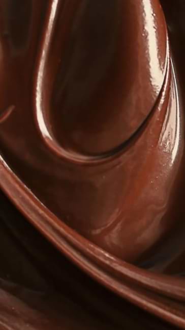 Middle notes visual: Chocolate,Orange Blossom,Ylang-Ylang