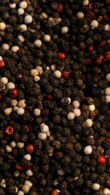 Middle notes visual: Black Pepper,Clary Sage,Incense