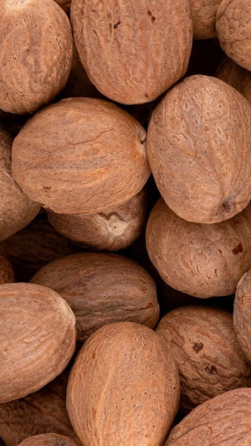 Middle notes visual: Animal Notes,Nutmeg,Oud