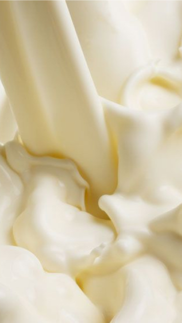 Middle notes visual: Cedarwood,Liquorice,Milk,Oud