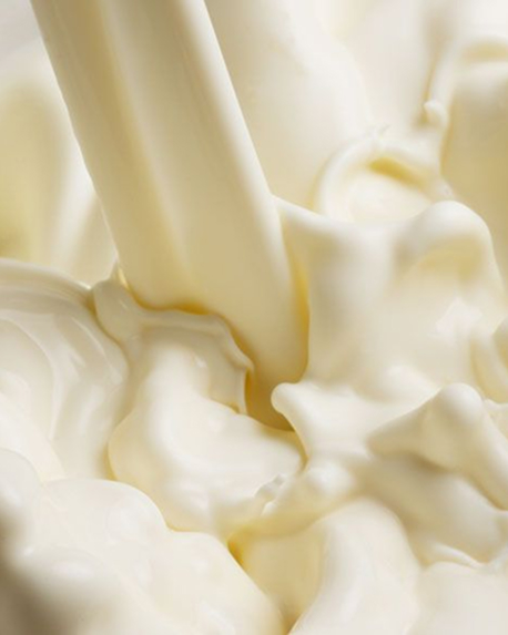 Top notes visual: Davana,Ginger,Lemon,Milk,Sweet Notes,Whiskey