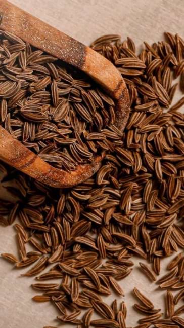 Middle notes visual: Cedar,Clove,Cumin