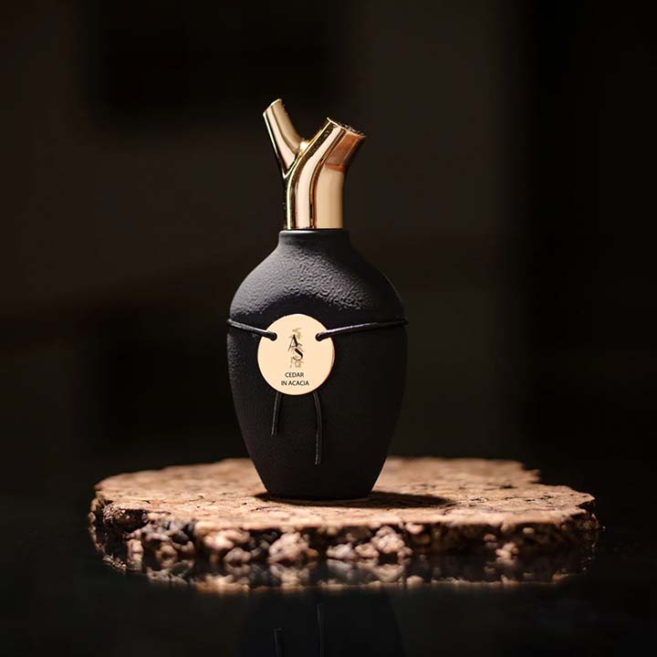 Scents Of Wood brand heritage and signature fragrance showcase