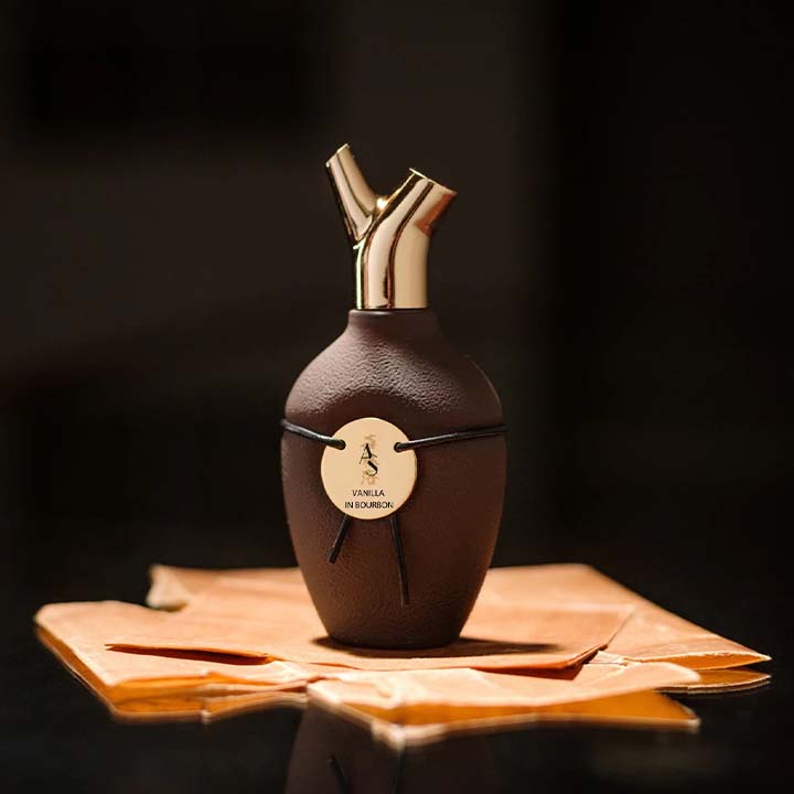 Scents Of Wood brand heritage and signature fragrance showcase
