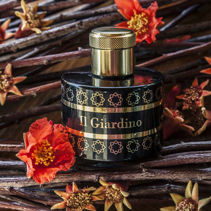 Pantheon Roma brand heritage and signature fragrance showcase