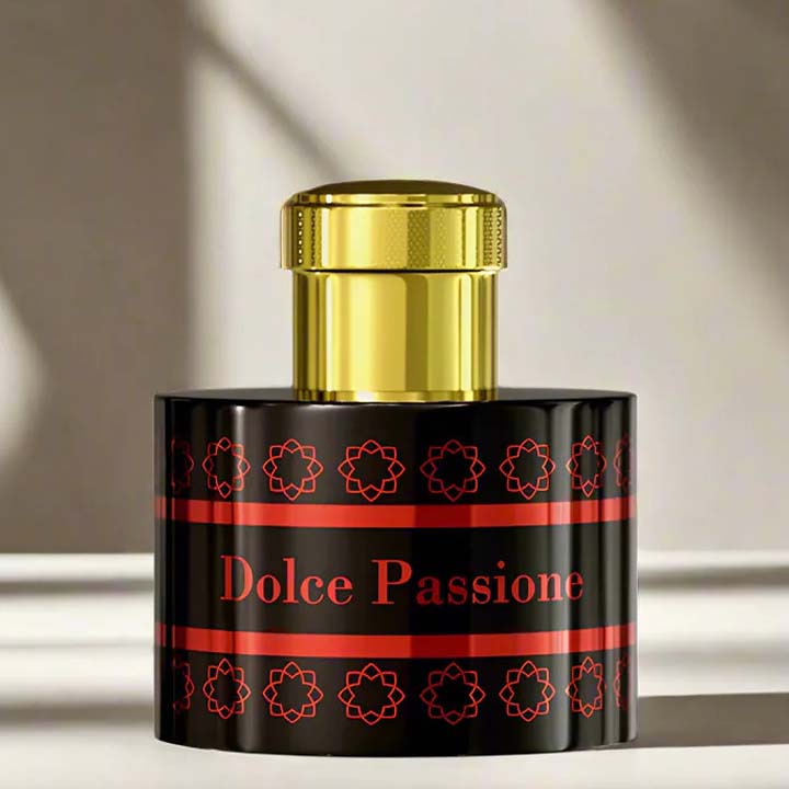 Pantheon Roma brand heritage and signature fragrance showcase