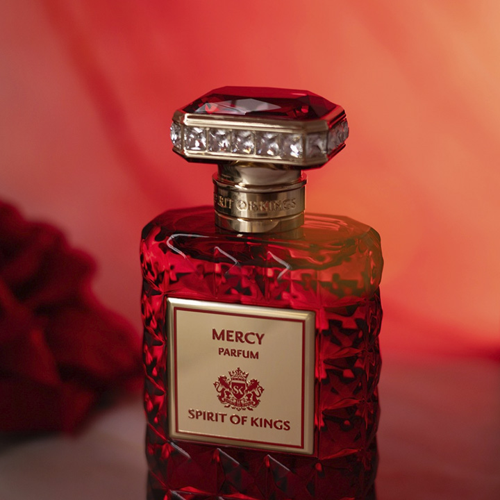 Spirit of Kings brand heritage and signature fragrance showcase