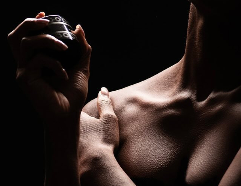 Pantheon Roma fragrance collection presentation