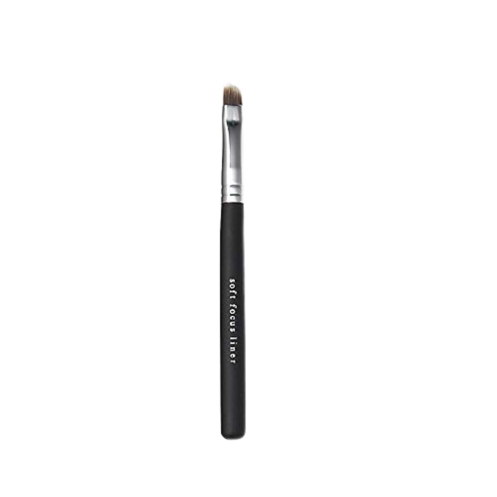 Soft Focus Liner Brush
